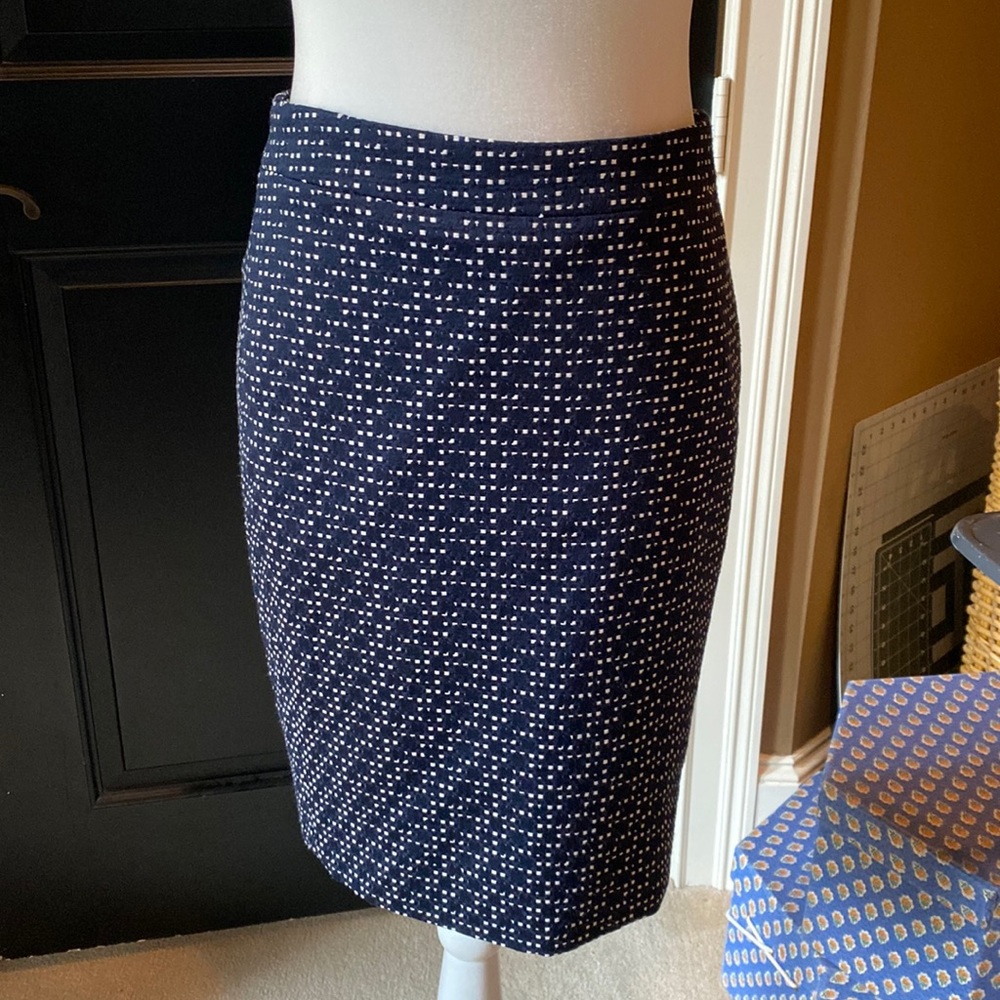Beautiful navy and white pencil skirt